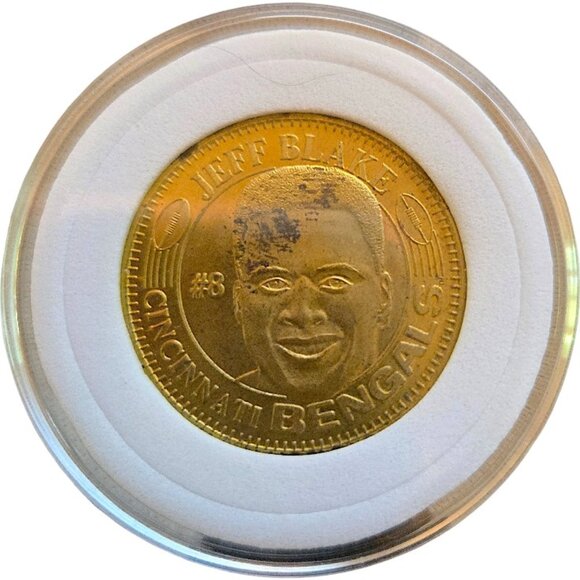 Jeff Blake #8 Cincinnati Bengals 1996 Pinnacle QB Club NFL Collectible Coin, VTG - Picture 1 of 4